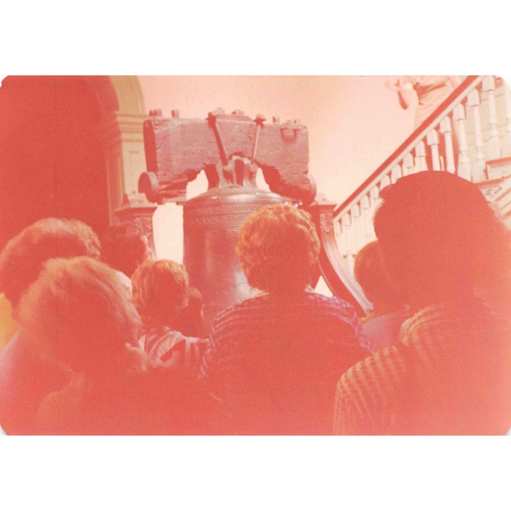 Vintage 1970s Philadelphia Liberty Bell Independence Hall Tourists Photo 3.5x5 - Picture 1 of 1